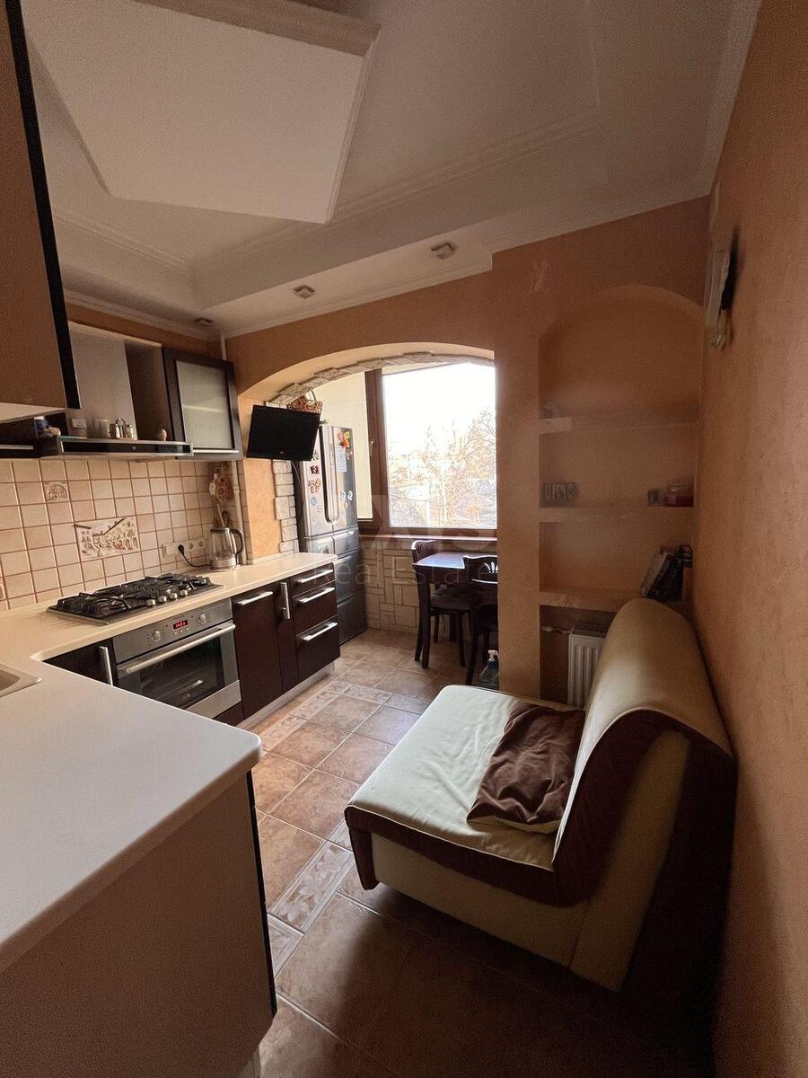 1k apartment vul. Degtjarivs'ka 601