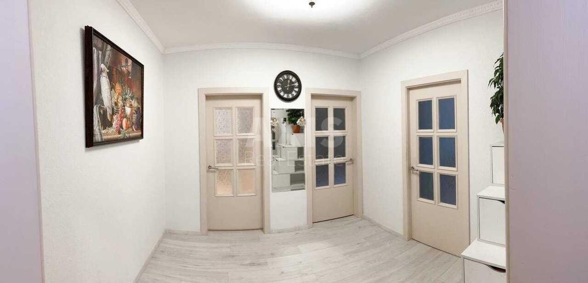 3k apartment vul. Verbyc'kogo Arhitektora 26Б12