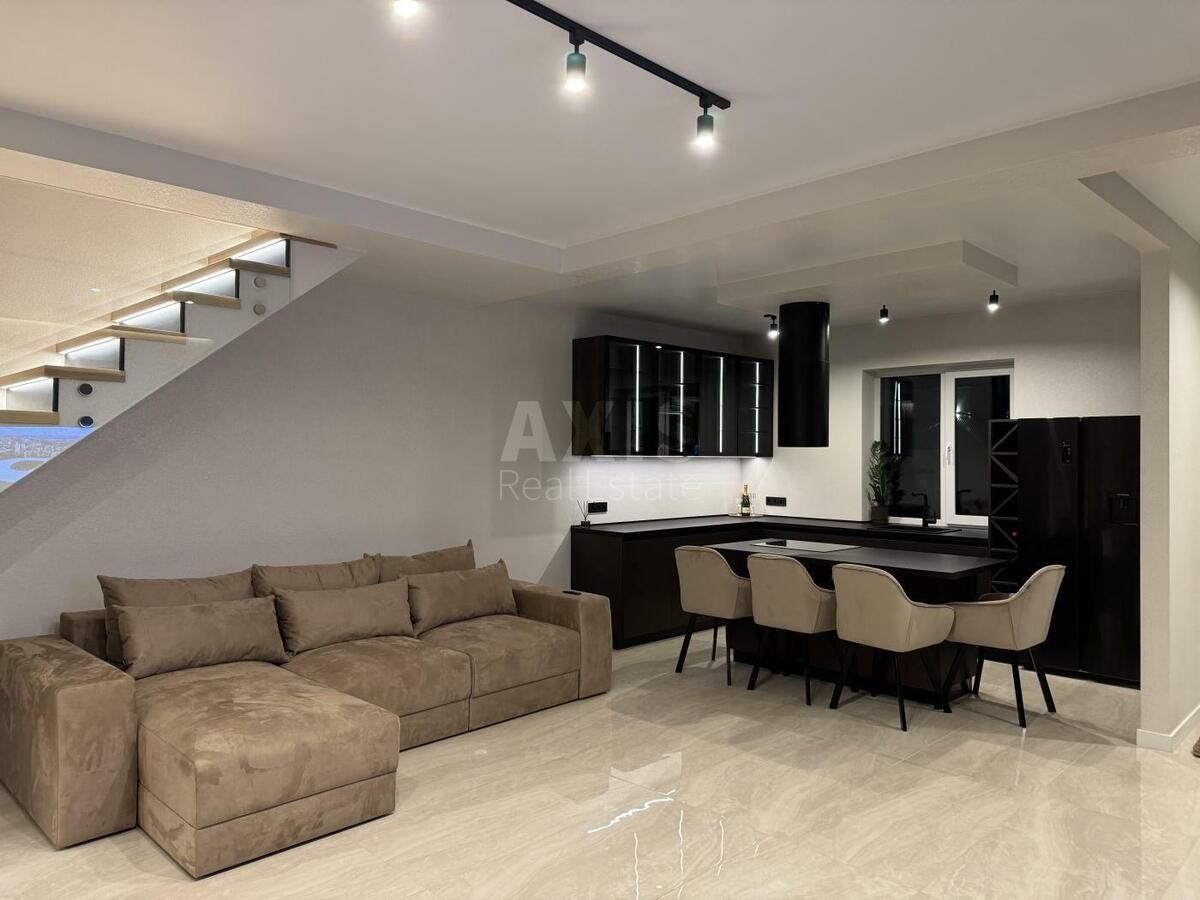 House vul. Vynogradna, 155m2, Kyiv city