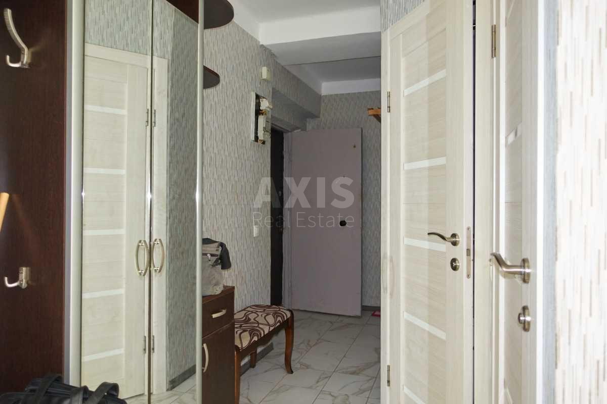 2k apartment vul. Dobrohotova Akademika 106