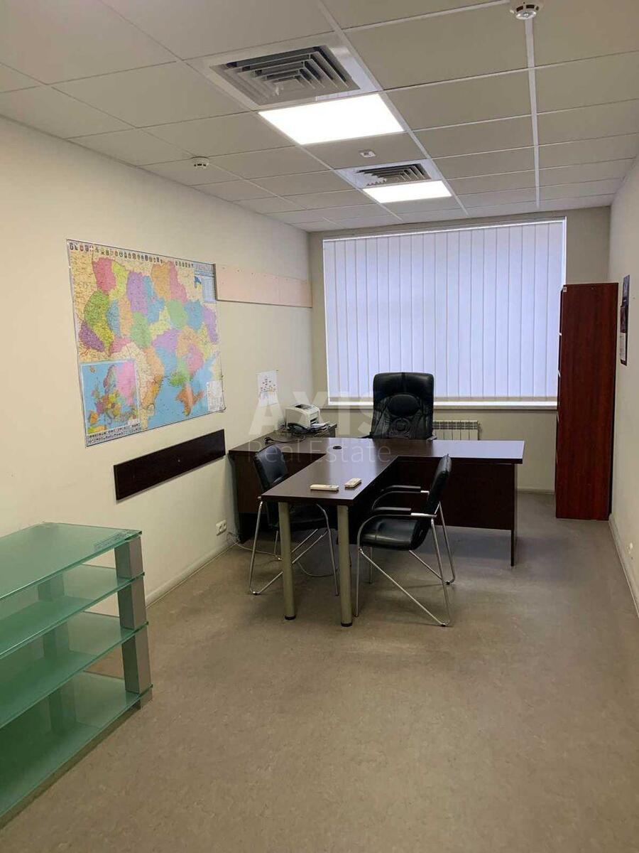Office prov. Novopechers'kyj 5, 255m2594371