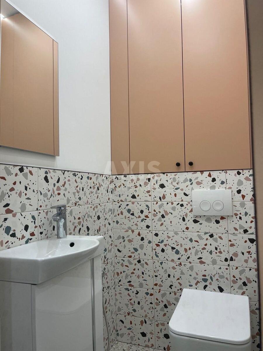 Office prov. Kozlovs'kogo Ivana 4, 48m26
