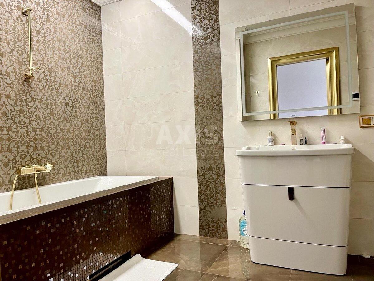 4k apartment vul. Mazepy Ivana 11Б5951310