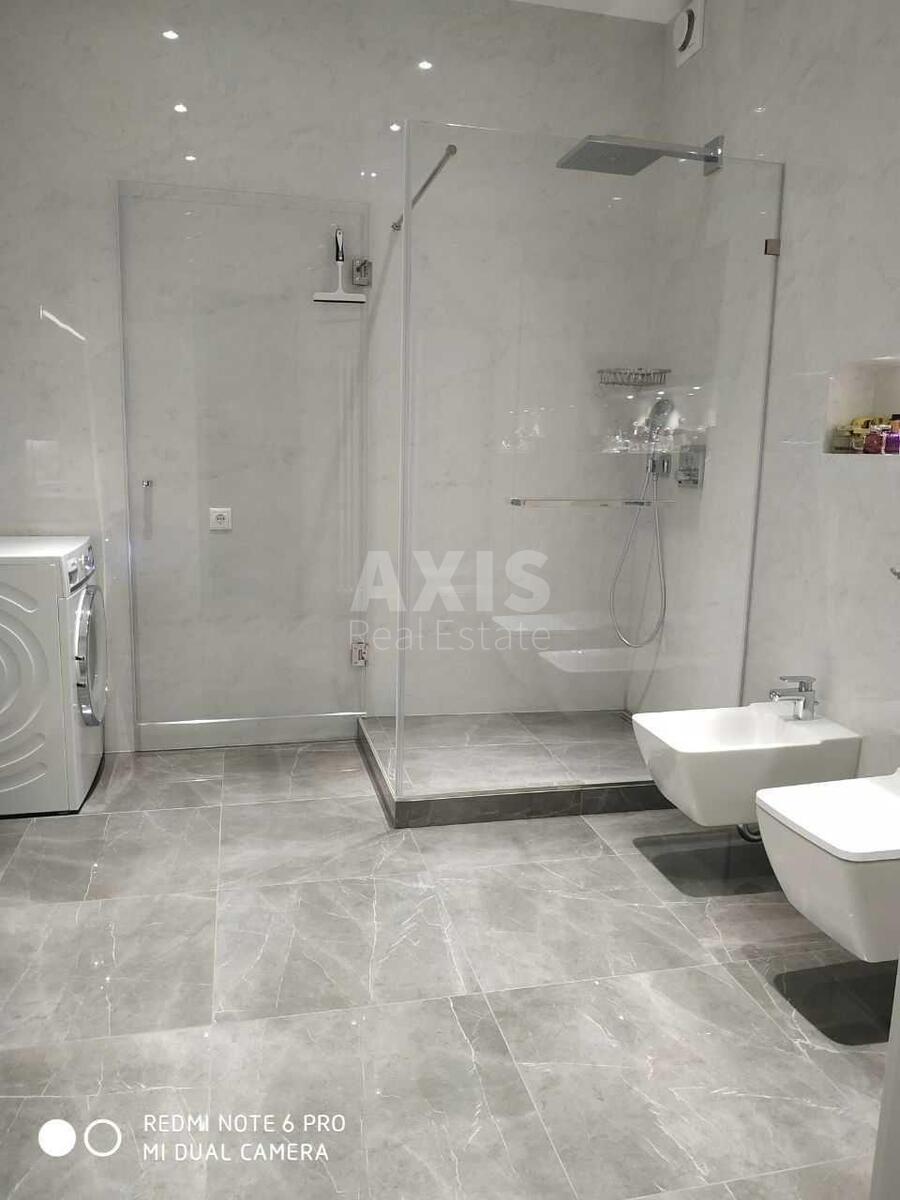 3k apartment vul. Barbjusa Anri 28А13