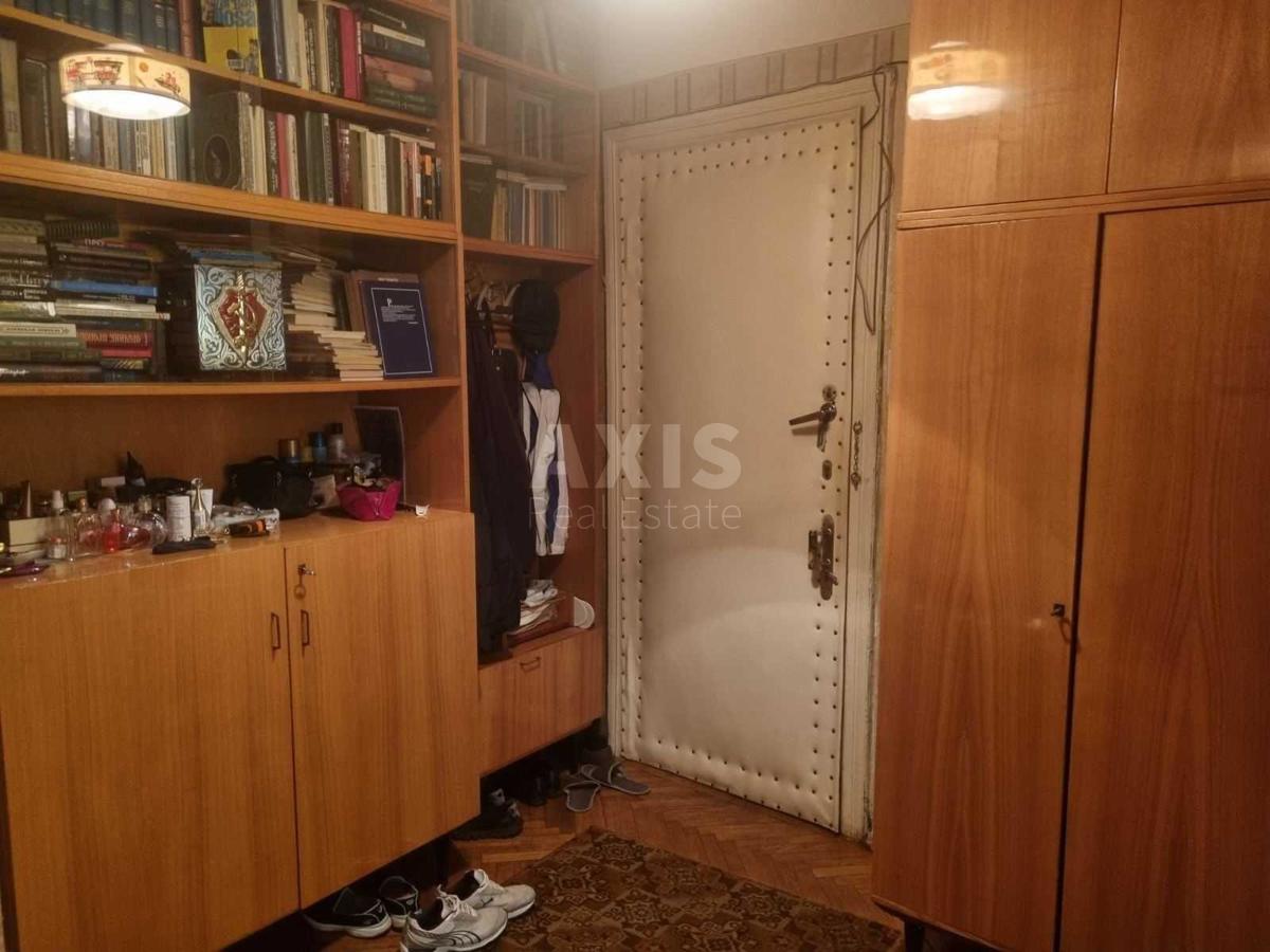 3k apartment vul. Orlyka Pylypa 22/25