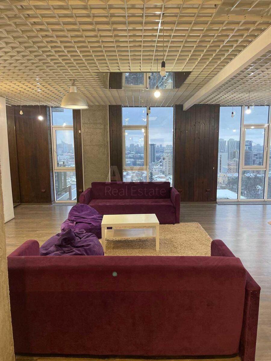 1k apartment vul. Bul'varno-Kudrjavs'ka 210