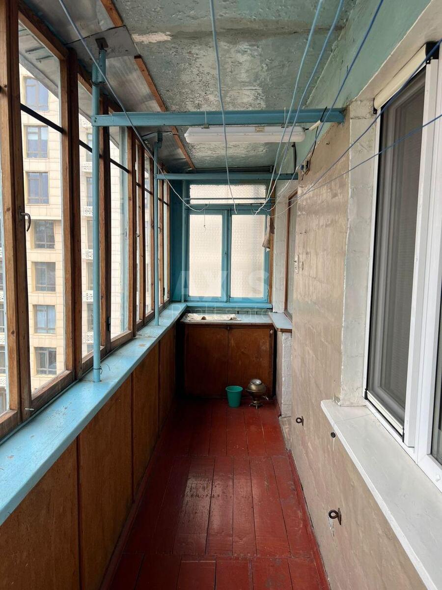 2k apartment vul. Zhyljans'ka 729