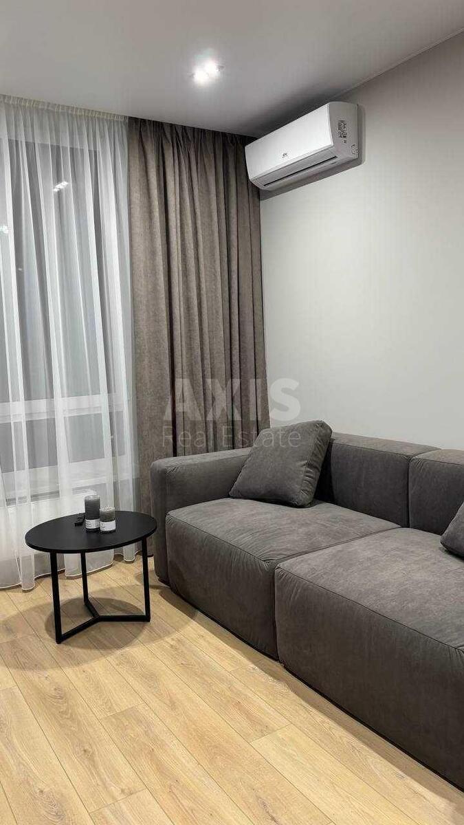 1k apartment vul. Rodyny Kristeriv 205