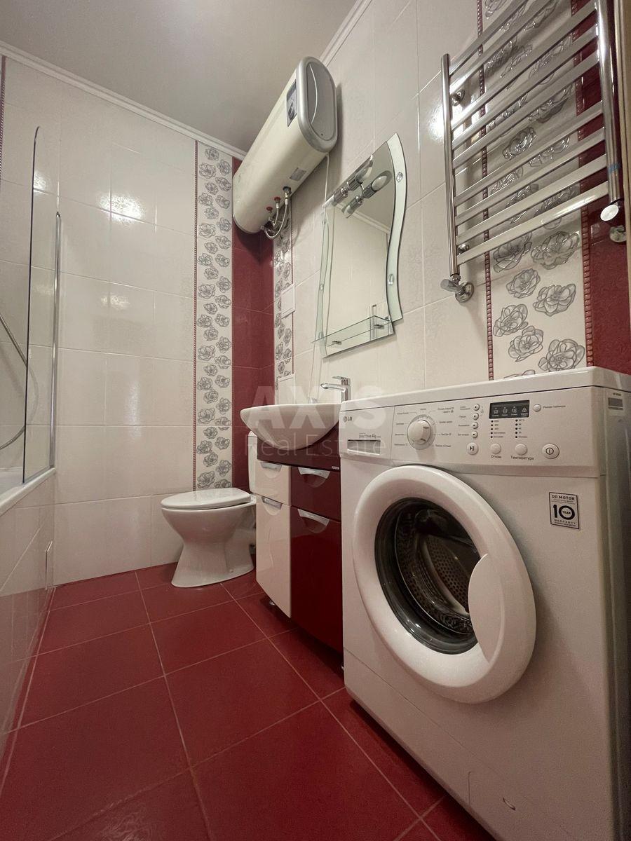 1к квартира ул. Ахматовой Анны 348