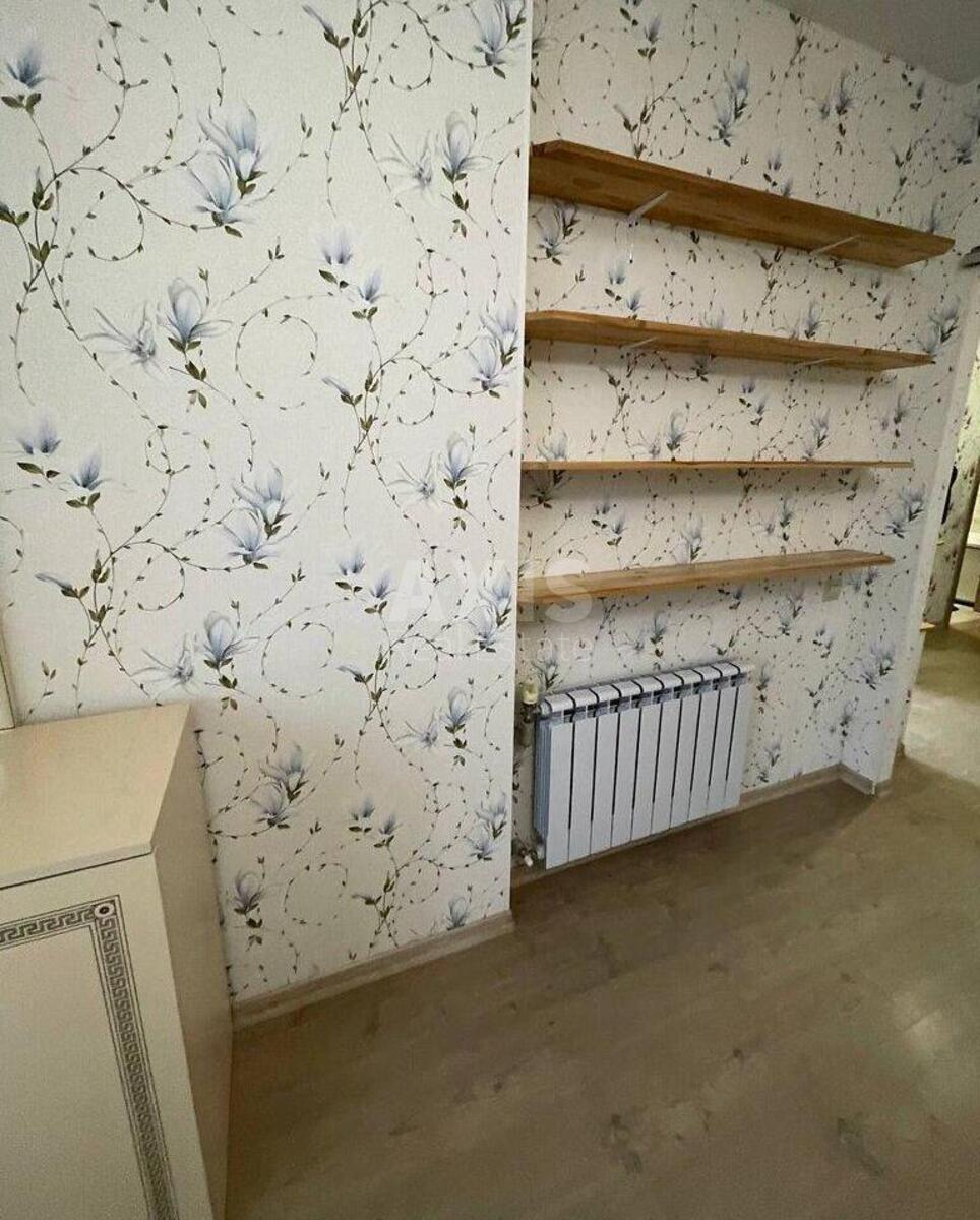 1k apartment vul. Universytets'ka 1Ф4