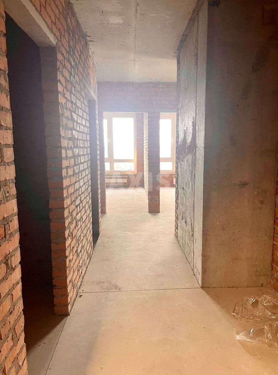 3k apartment prov. Uzhgorods'kyj 4/12