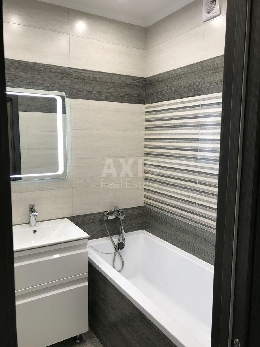 1k apartment vul. Myhajla Maksymovycha 246