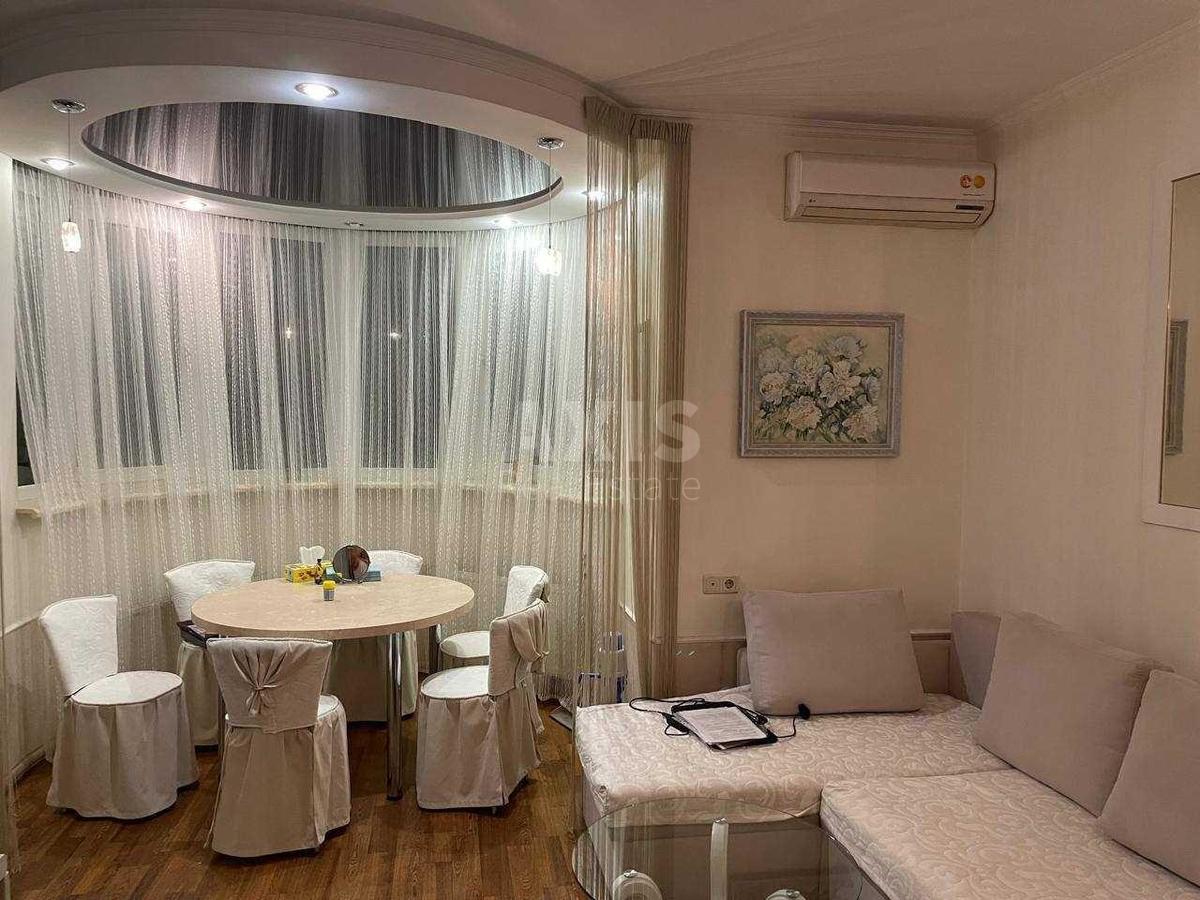 1k apartment vul. Chornovola V'jacheslava 251