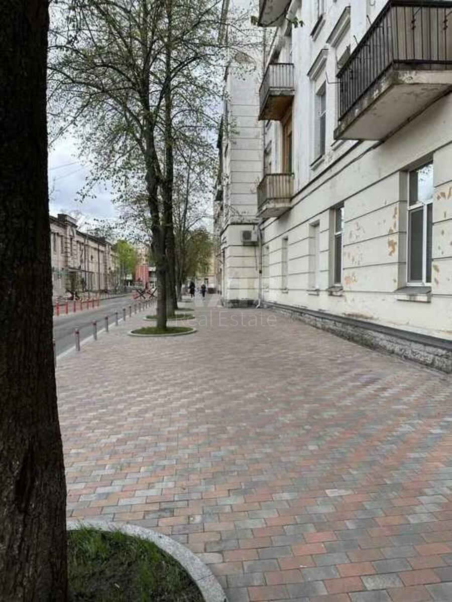 Office vul. Kamjenjeva Komandarma 4, 64m2635235