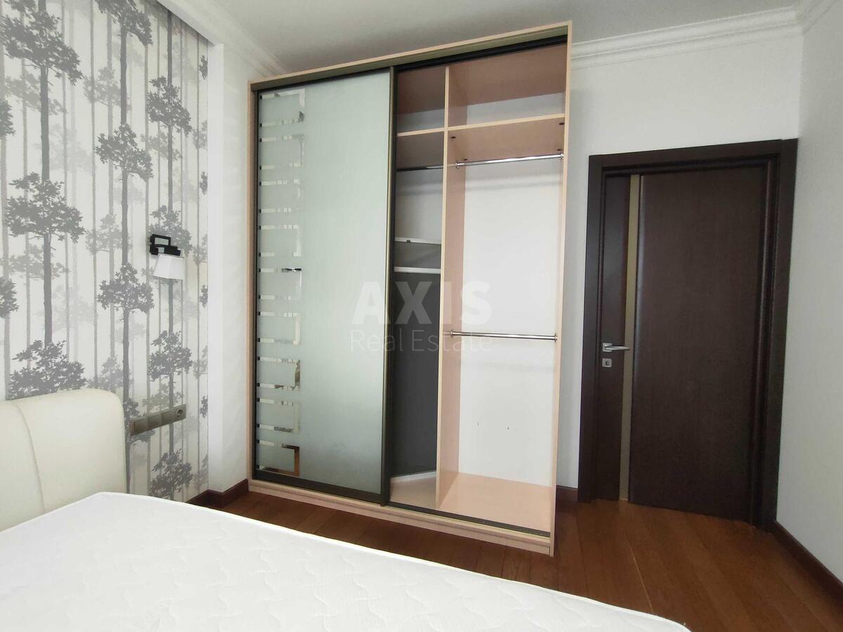 1к квартира бул. Перова 10А6