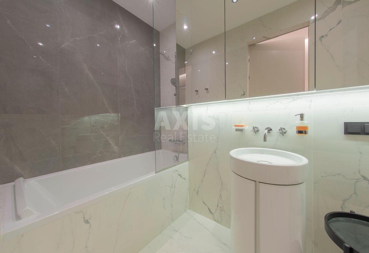 4k apartment vul. Buslivs'ka 15583566