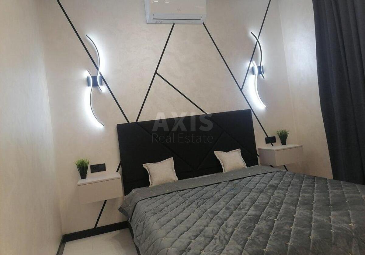 2k apartment vul. Rodyny Kristeriv 14В584643