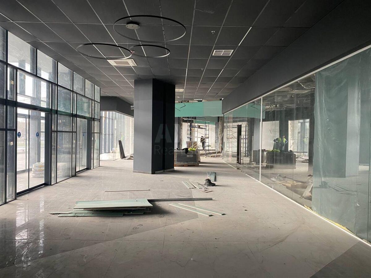 Trade object pr-t Bazhana Mykoly 17, 260m21