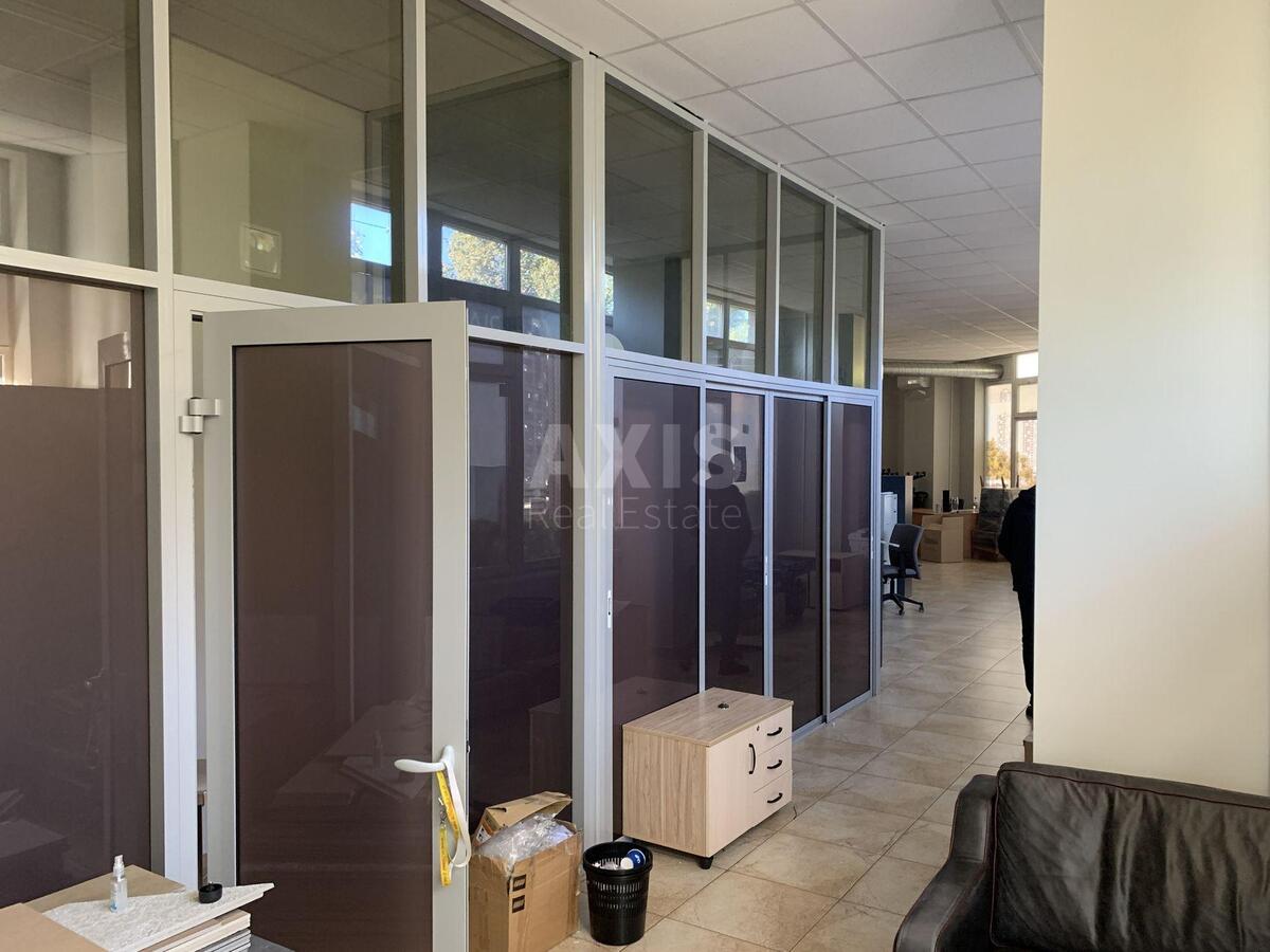 Office vul. Okipnoi' Rai'sy 8, 204m2587131