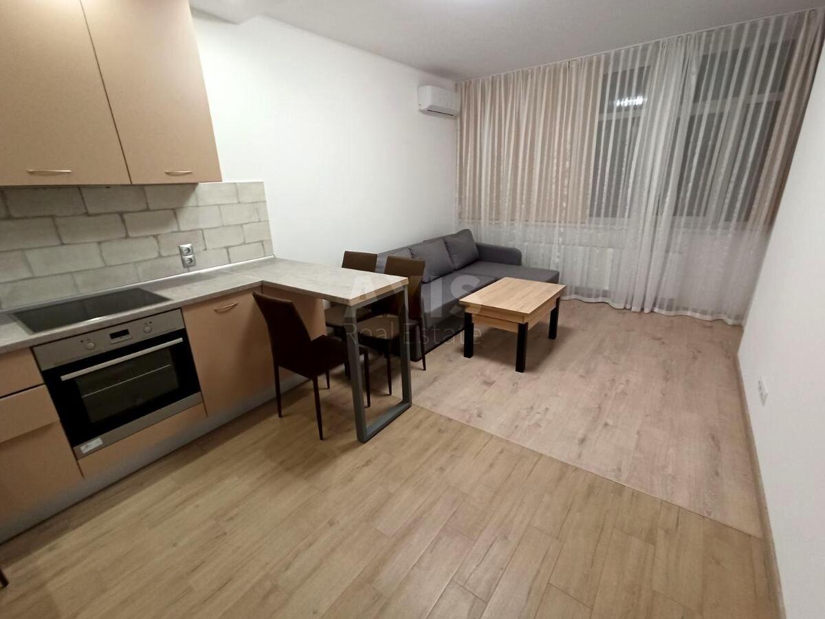 2к квартира ул. Александра Олеся 4Б633031