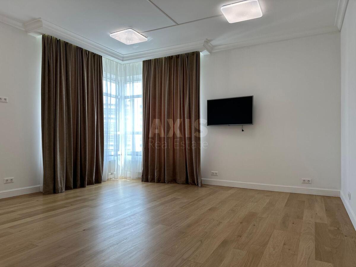 3k apartment uzv. Klovs'kyj 77