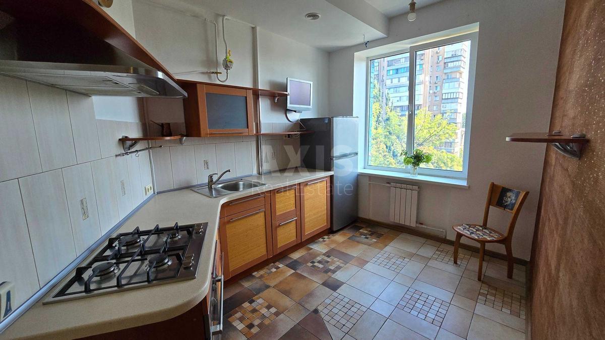 3k apartment vul. Pivnichno-Syrec'ka 1