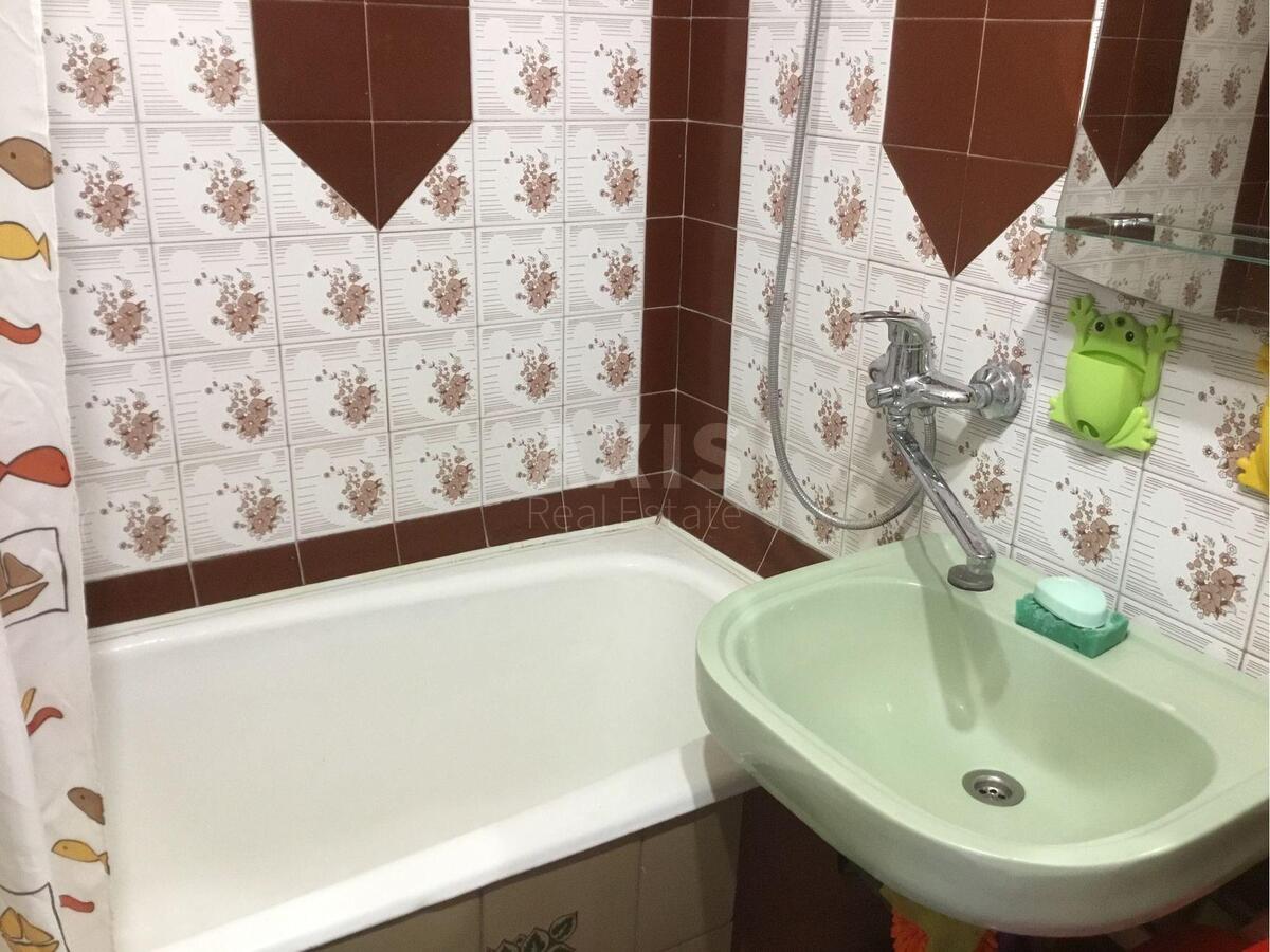 2k apartment vul. Pryozerna 126411013