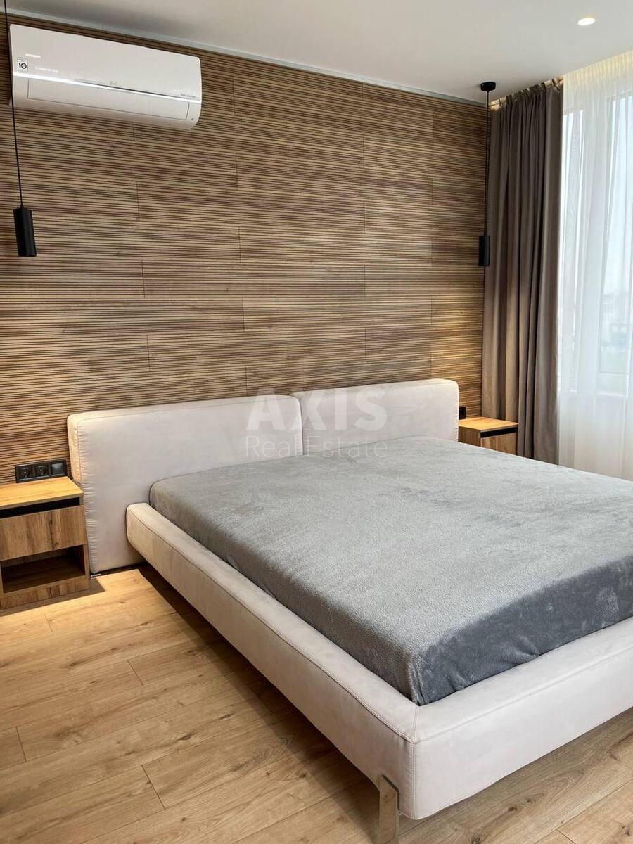 2k apartment nab. Dniprovs'ka 1810