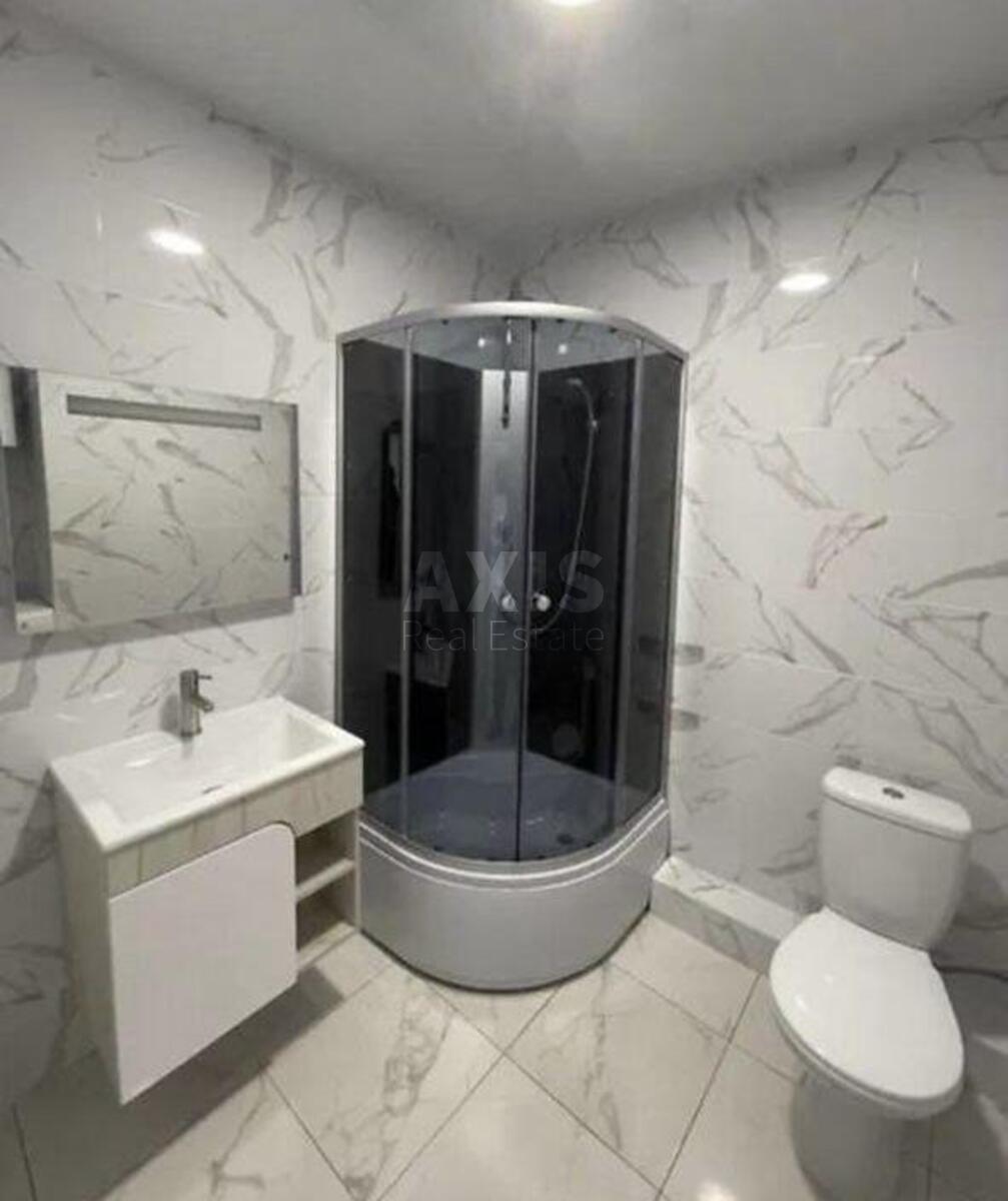 1k apartment vul. Vyshnjakivs'ka 24