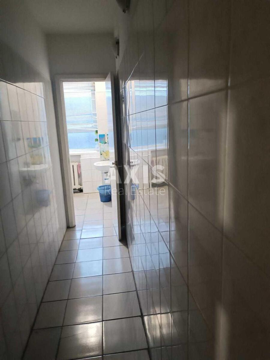 Office vul. Hetmana Pavla Polubotka 52, 70m25247510