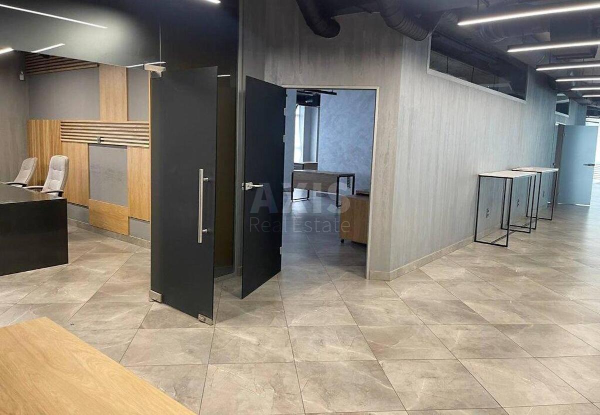 Office pr-t Lobanovs'kogo 4А, 700m2601635