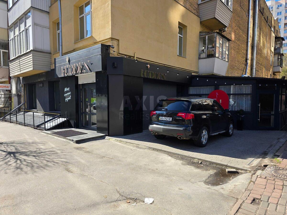 Объект торговли ул. Жилянская 55, 215м23