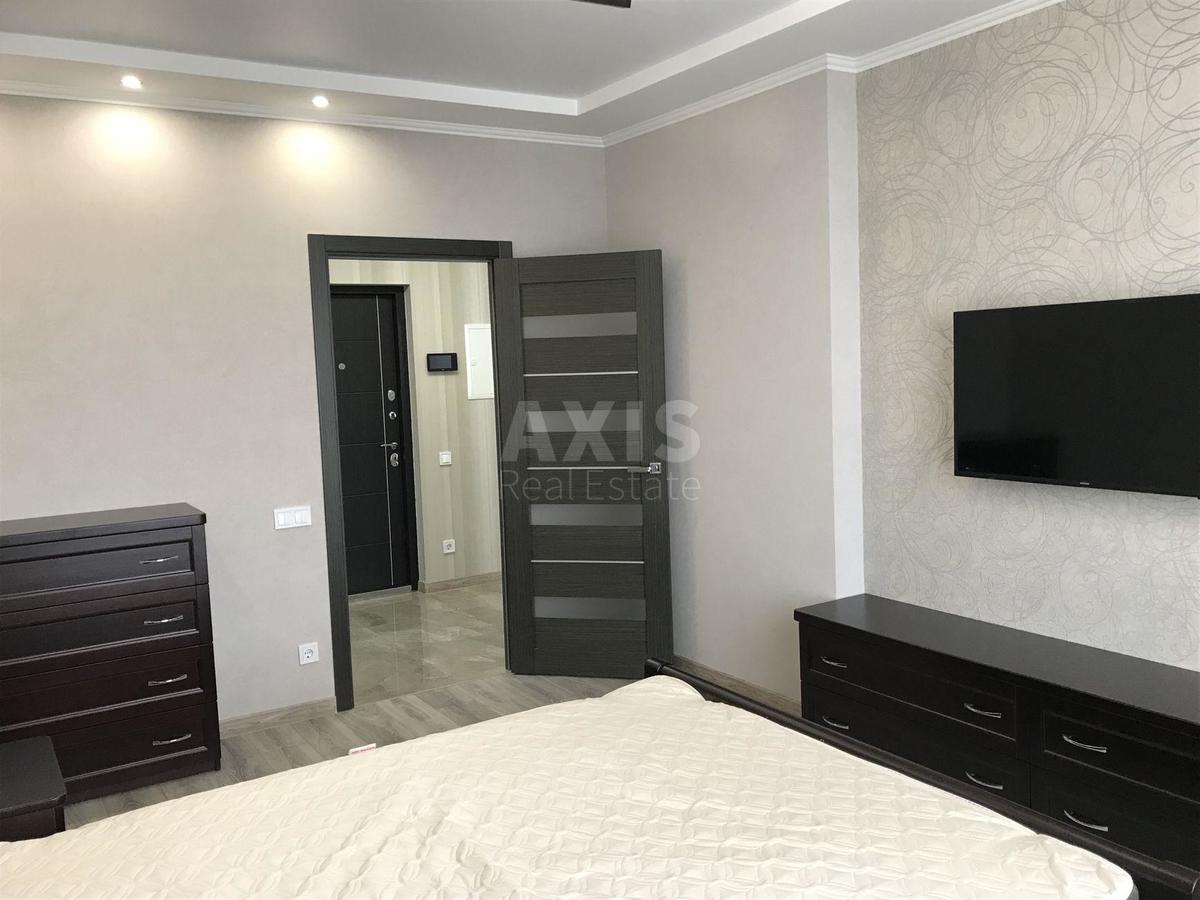 1k apartment vul. Myhajla Maksymovycha 243