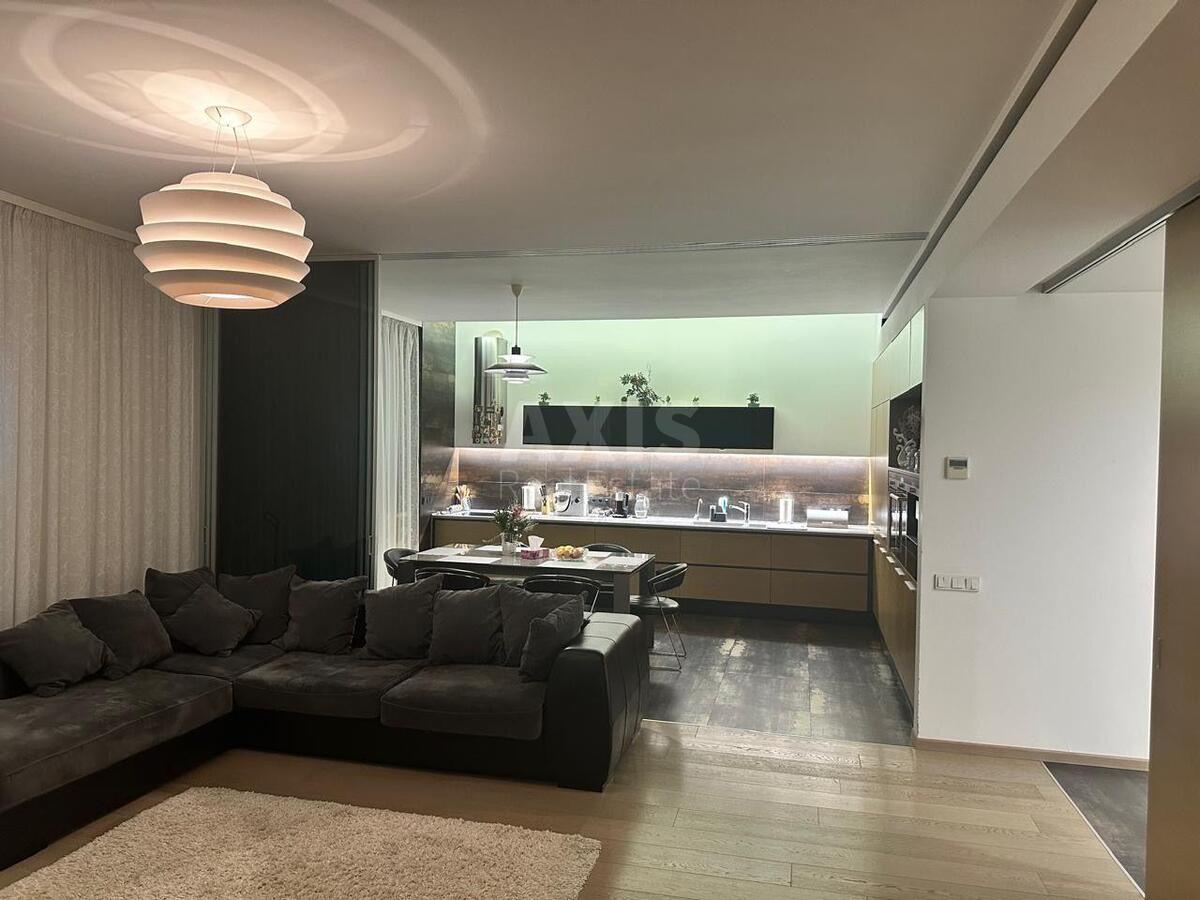 6k apartment vul. Staronavodnyc'ka 6Б578660