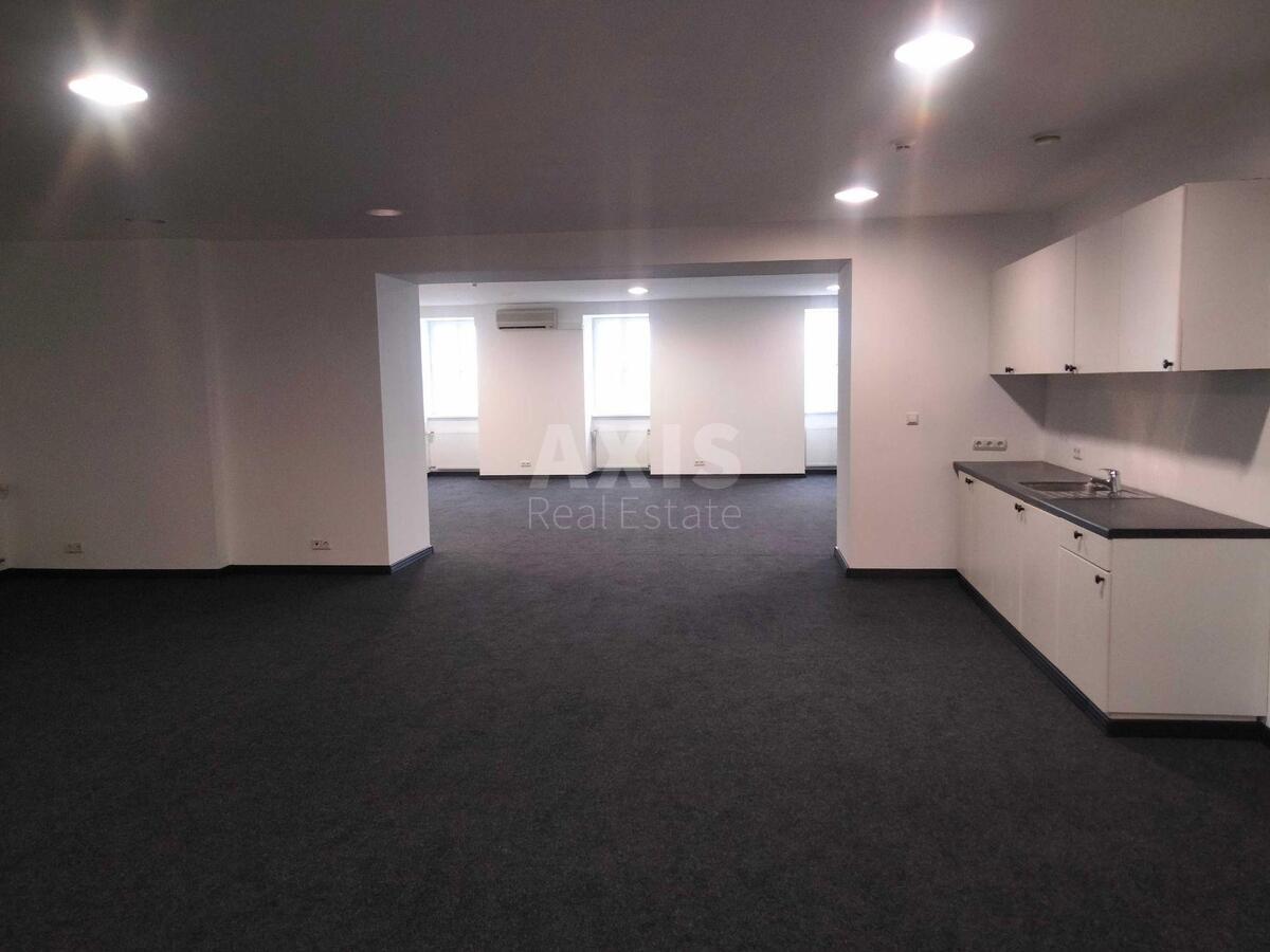 Office prov. Muzejnyj 4, 639m21