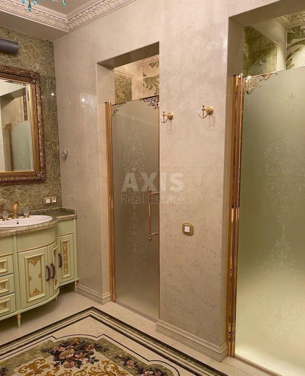 4k apartment vul. Mazepy Ivana 11Б3