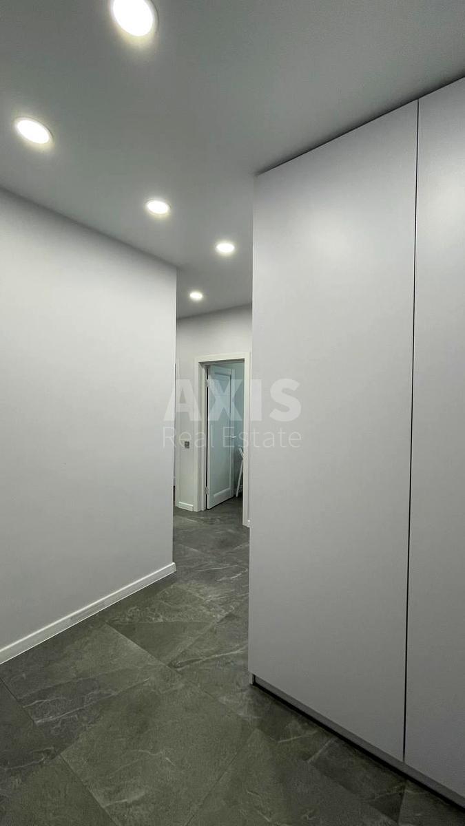 2k apartment vul. Berezhans'ka 156364011