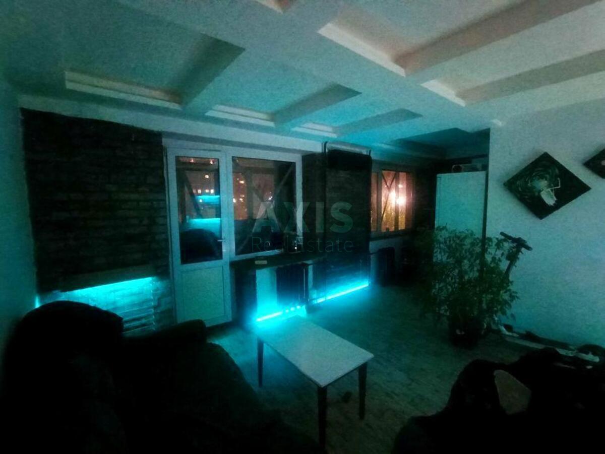 2k apartment vul. Entuziastiv 17593891