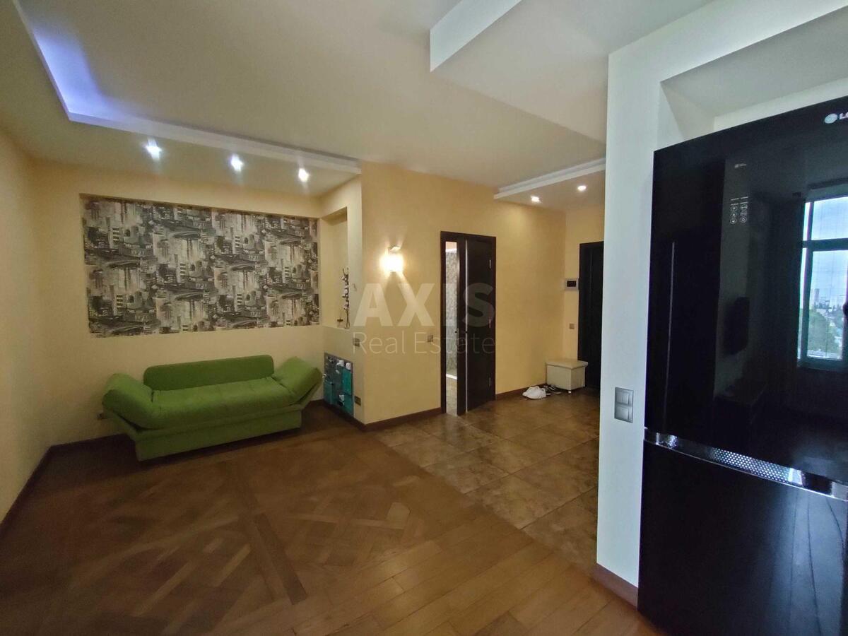 1к квартира бул. Перова 10А3