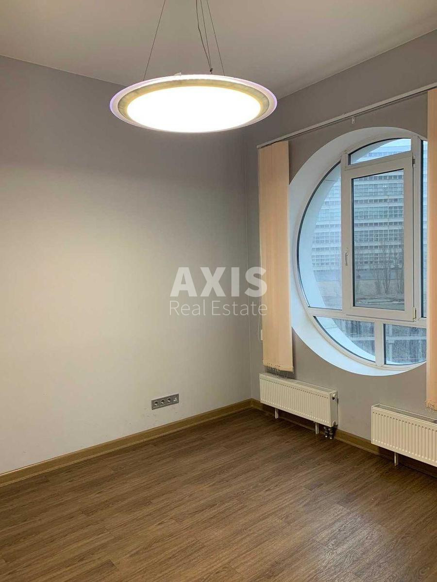 Office vul. Dilova 5Б, 200m2