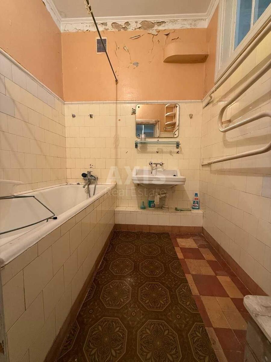 3k apartment vul. Lavrs'ka 69