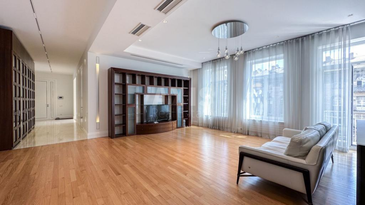 5k apartment vul. Antonovycha 145