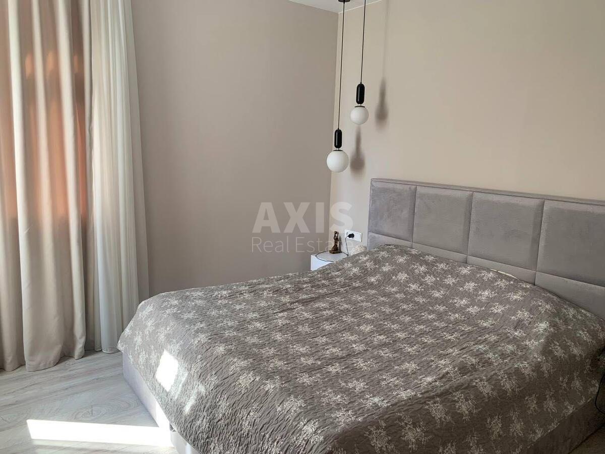 3k apartment vul. Oleny Pchilky 31