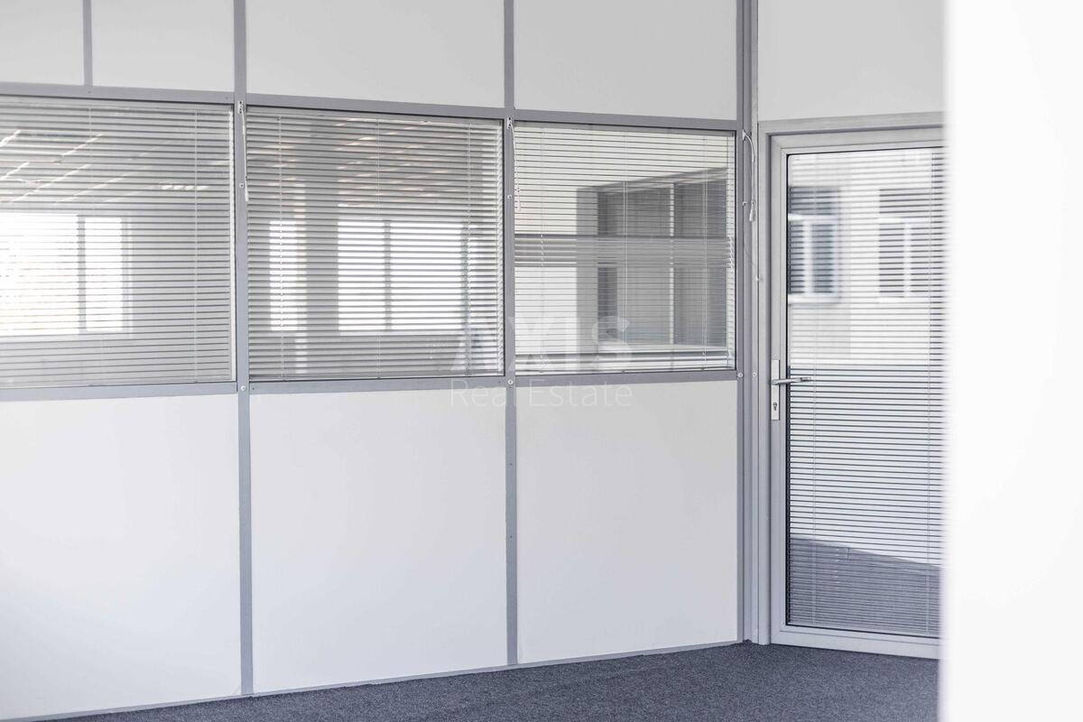 Office vul. Pymonenka Mykoly 13, 337m27