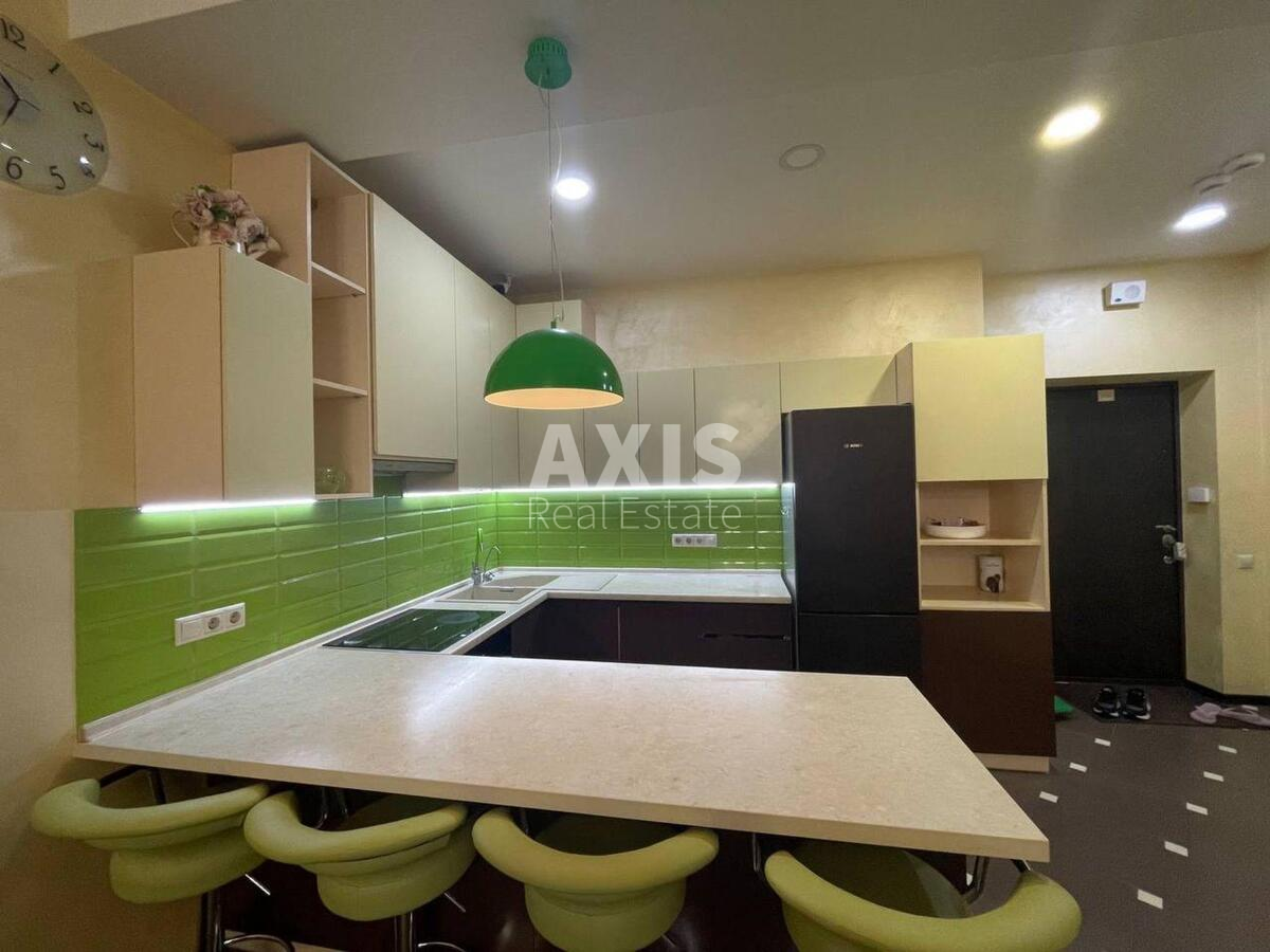 3k apartment vul. Mazepy Ivana 12А