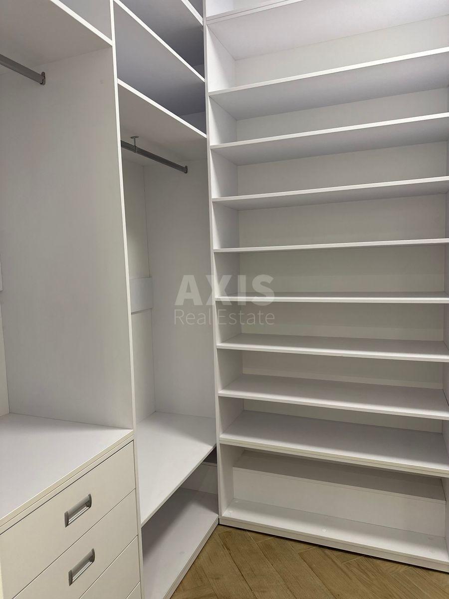 3k apartment uzv. Klovs'kyj 74