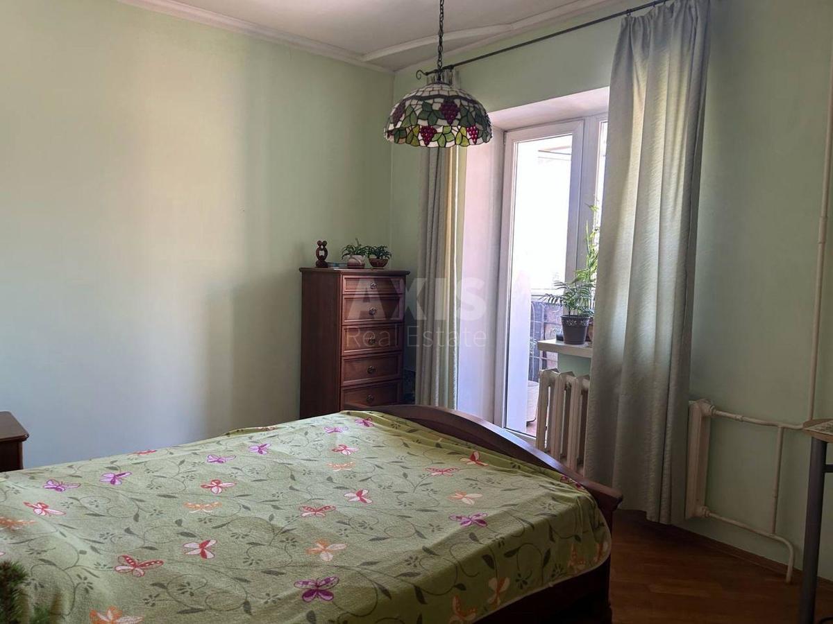 3k apartment vul. Vvedens'ka 11