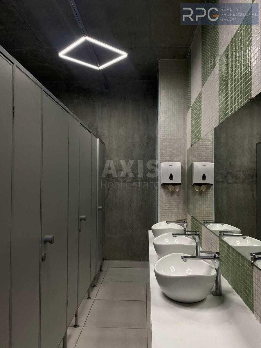 Office vul. Ushyns'kogo 40, 1500m29