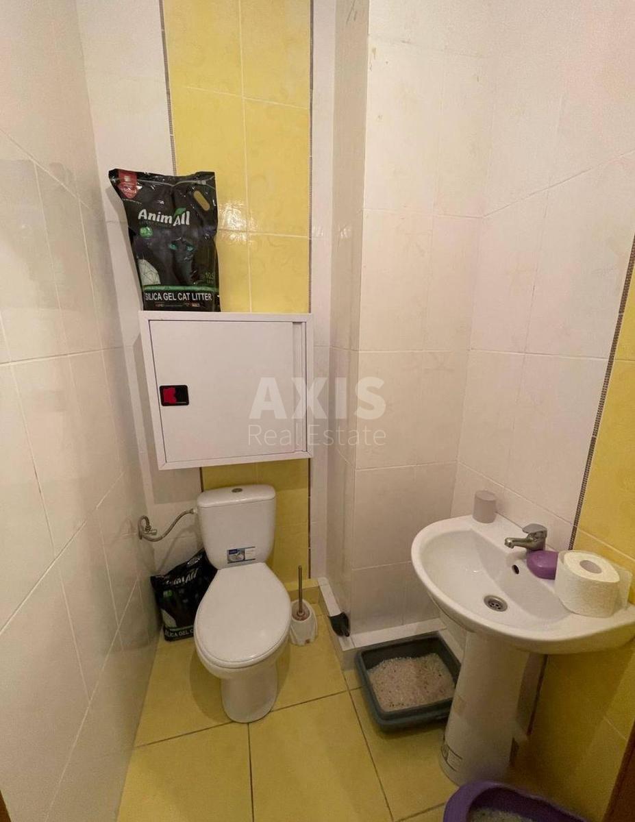 2k apartment vul. Voskresens'ka 149