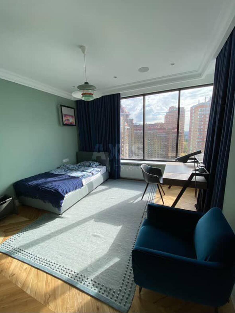 4k apartment vul. Jevgena Konoval'cja 26А1